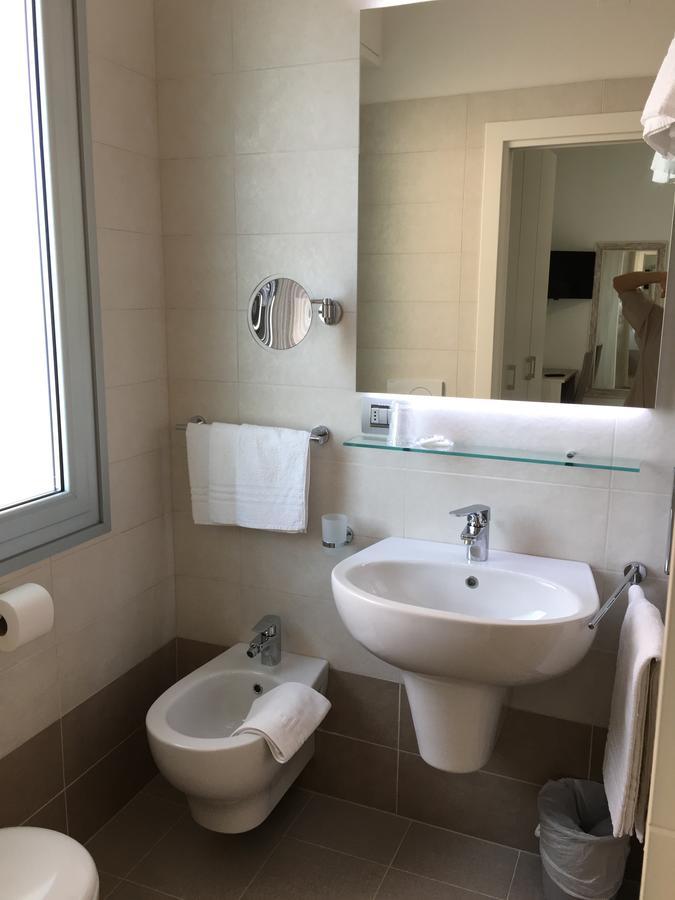 Hotel Novella Misano Adriatico Kültér fotó